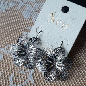 Silver Flower Earrings